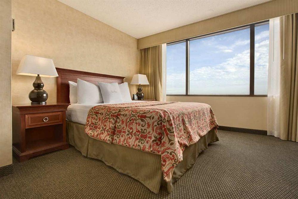 Hotel Doubletree By Hilton Kansas - 3*