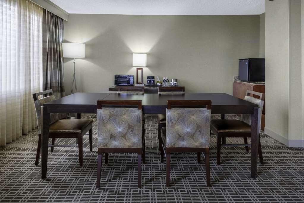 Doubletree By Hilton Kansas - 3*
