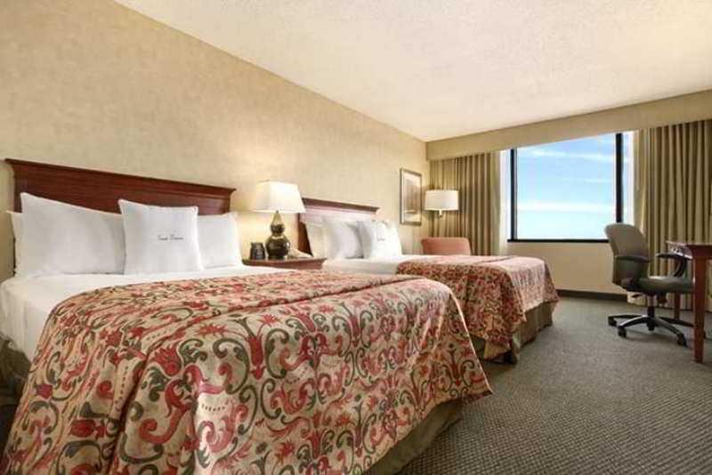 Doubletree By Hilton Kansas -