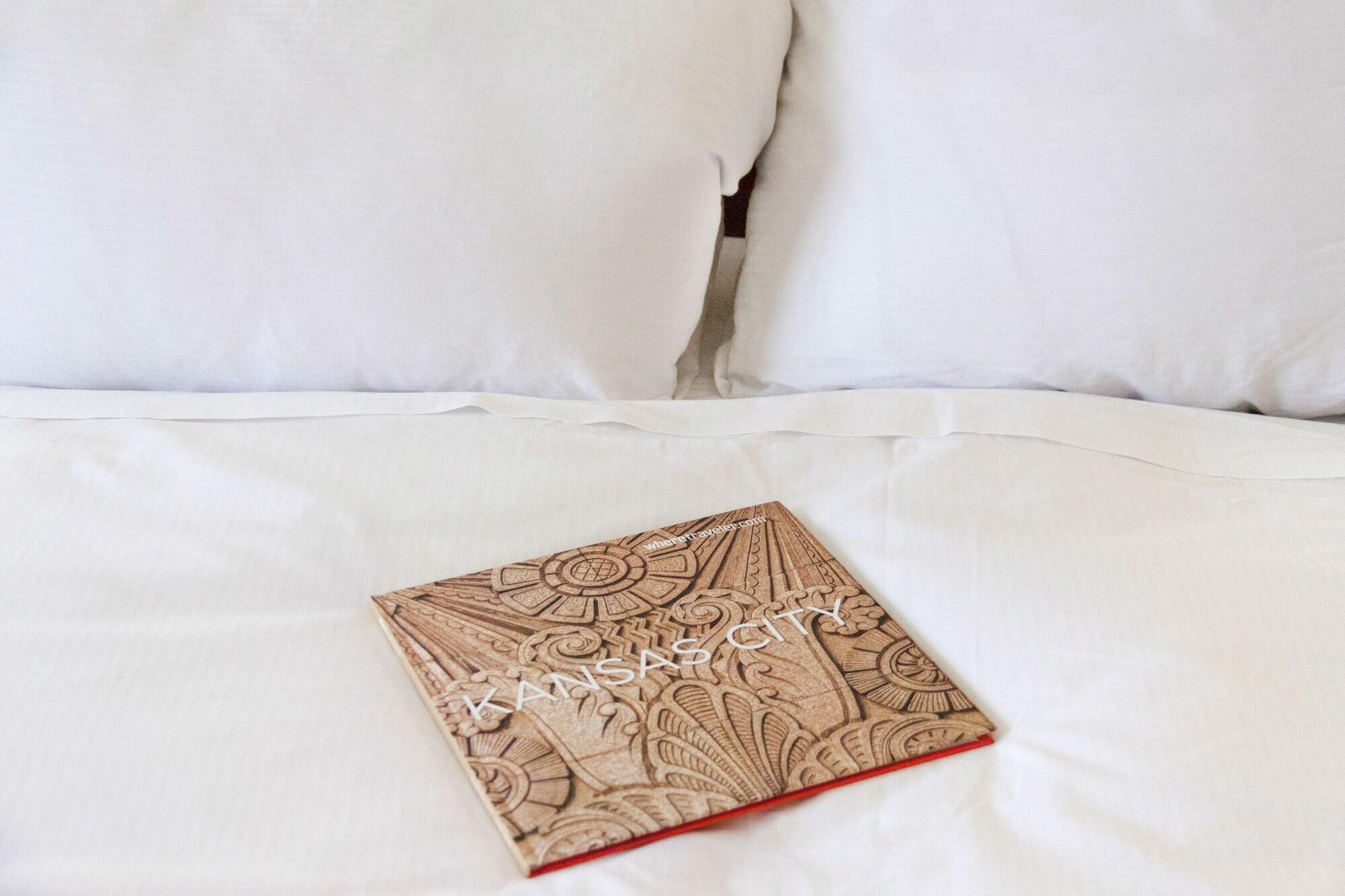 Doubletree By Hilton Kansas -