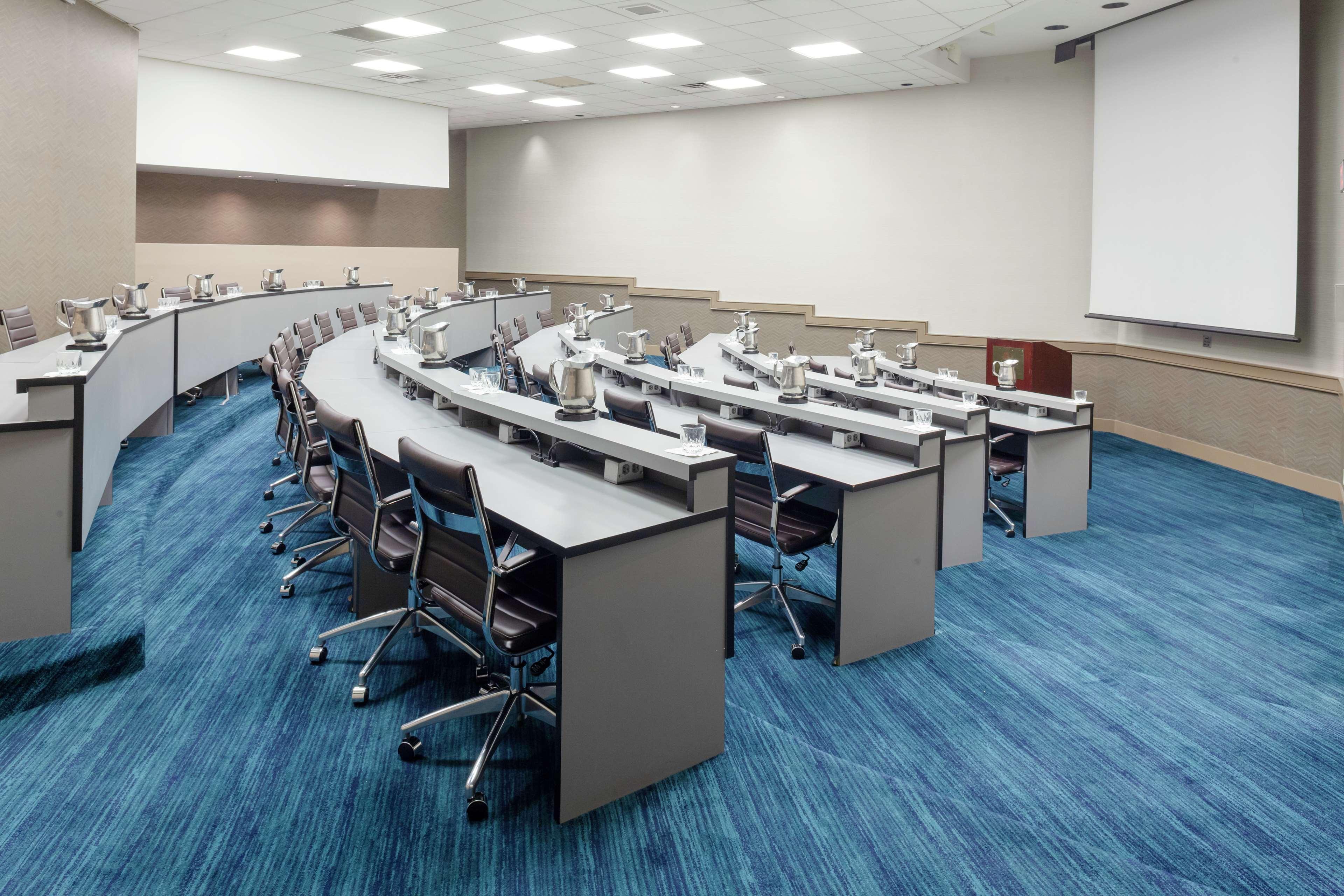 Doubletree By Hilton Kansas - Overland Park